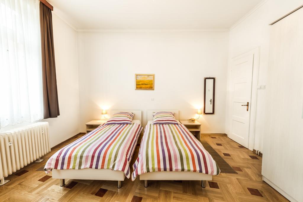 Vila Regina Rooms Karlovac Exterior foto