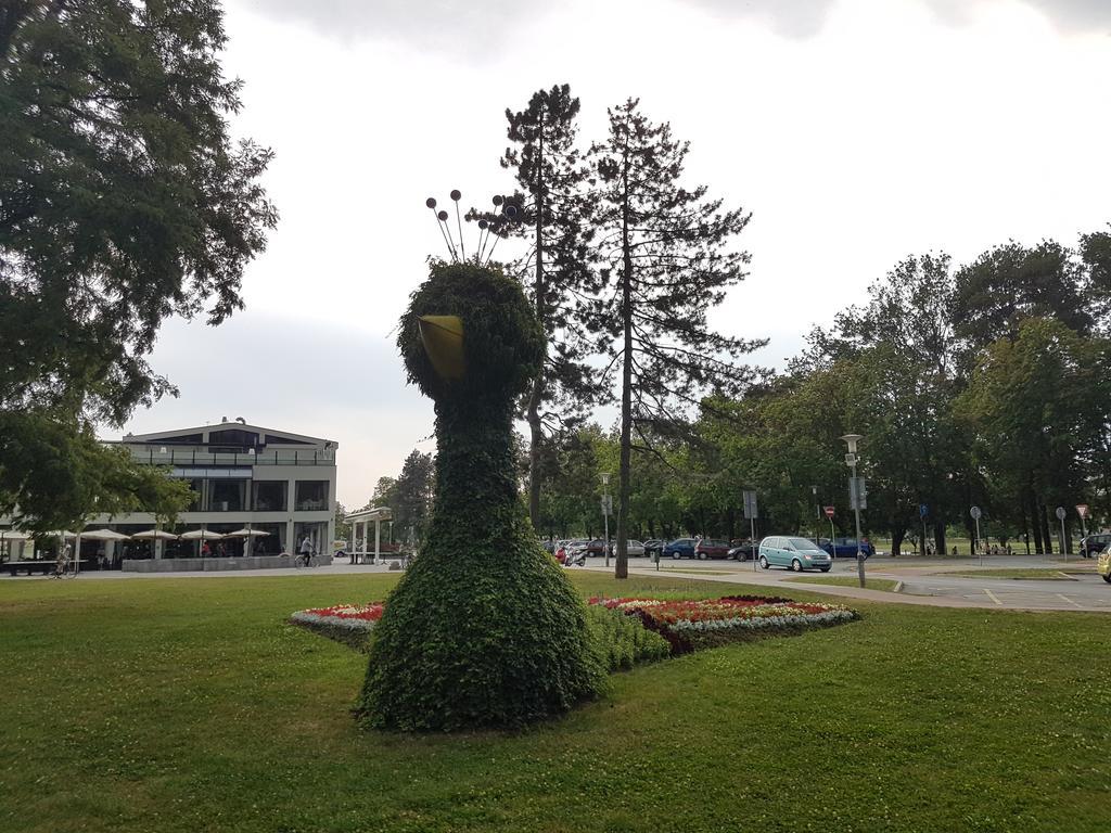 Vila Regina Rooms Karlovac Exterior foto